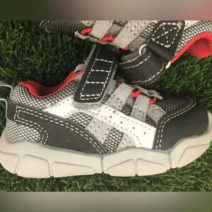 Surprize Made By STRIDE RITE